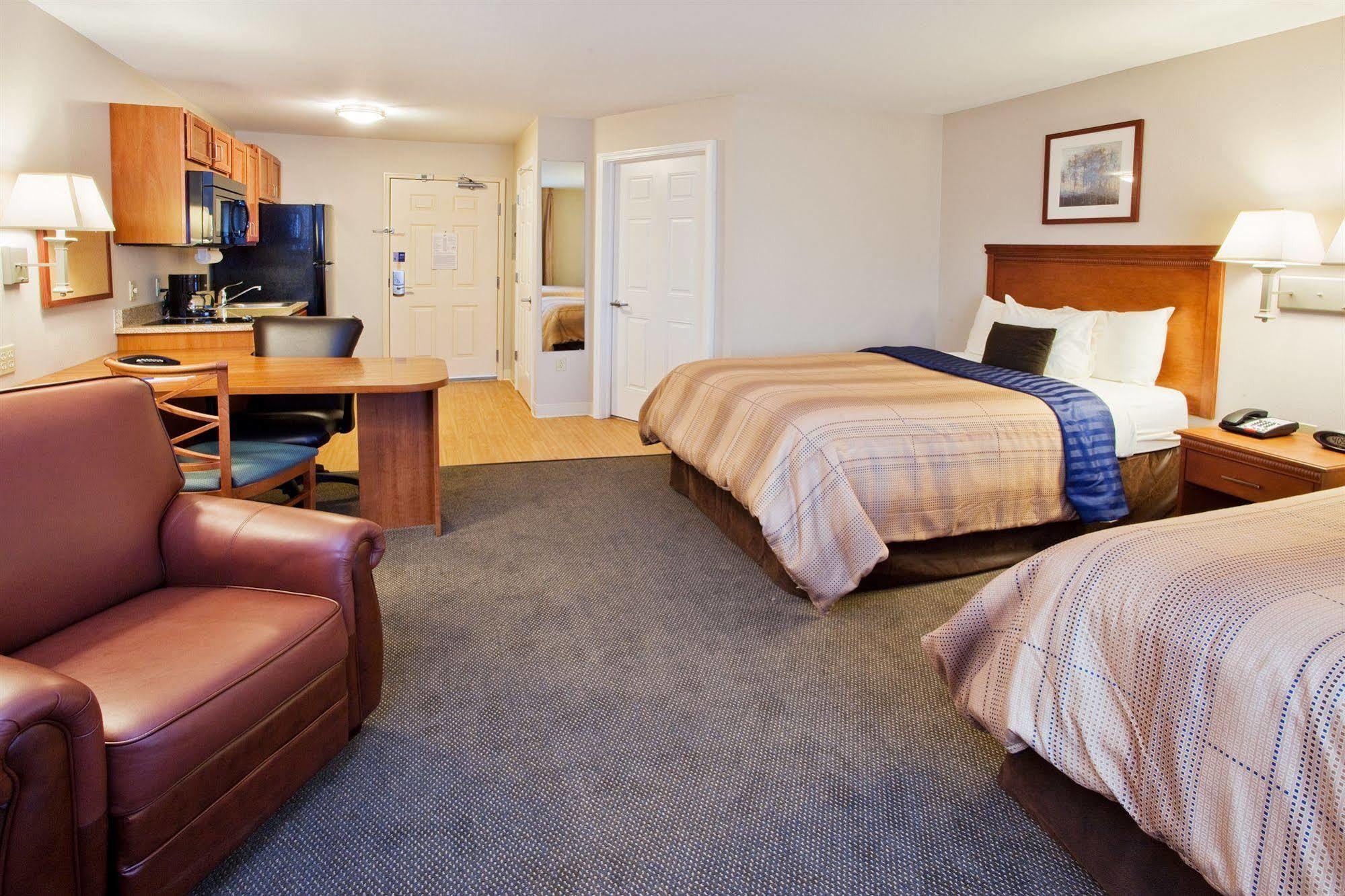 Candlewood Suites Kalamazoo By Ihg Room photo